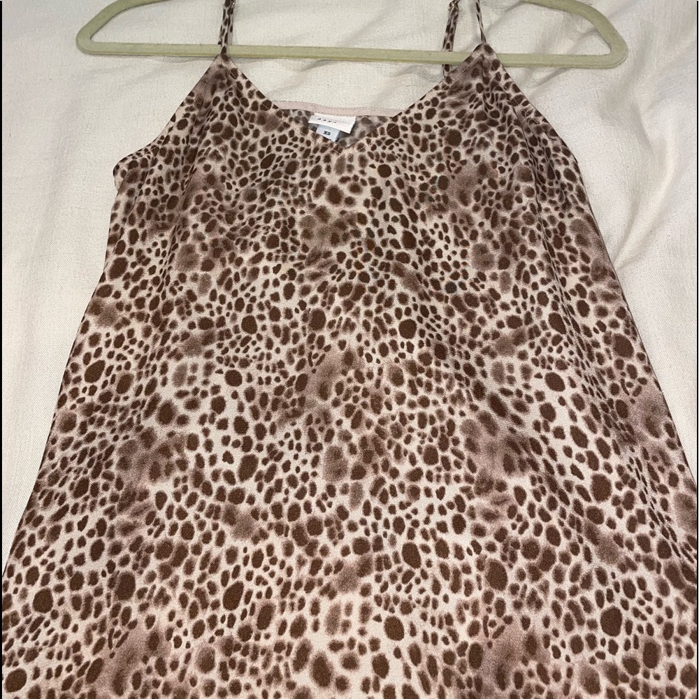 Flowy giraffe print tank with adjustable straps